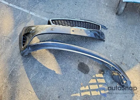 2018 Kia Forte Lx z USA, uszkodzony, nr VIN 3KPFK4A74JE277735